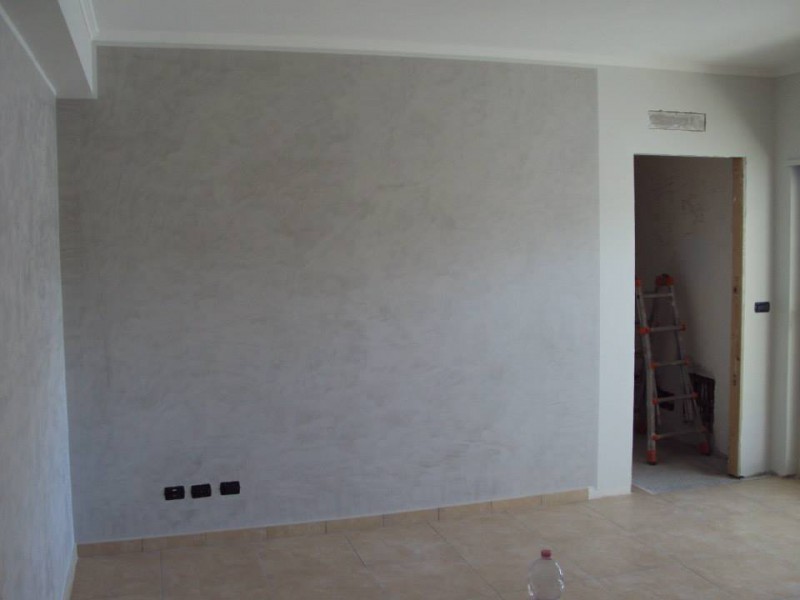 Pitturazione interna e cartongesso abitazione 3 Parete in cartongesso con porta